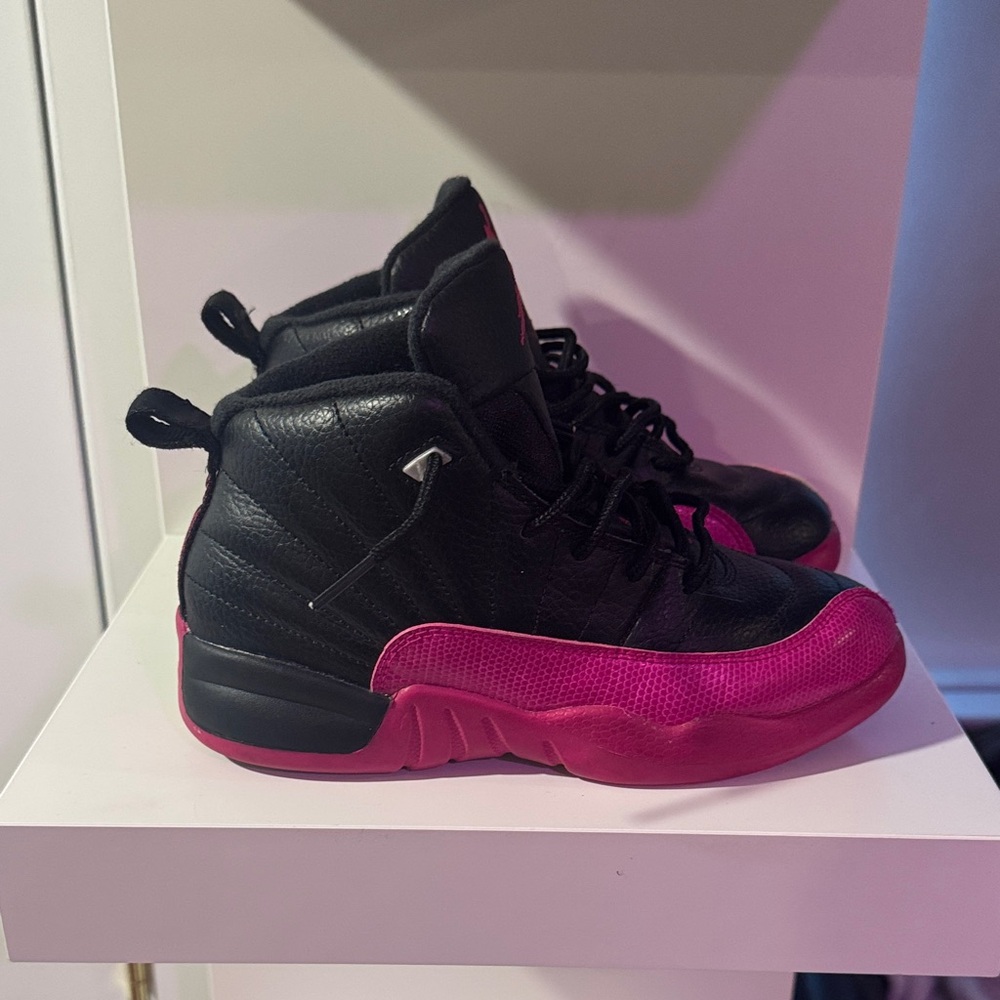 Jordan 12 black and pink size 2y